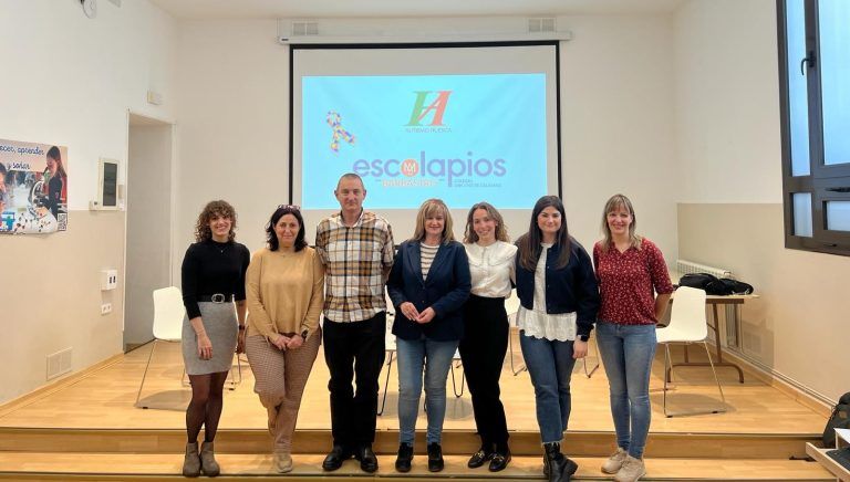 Acuerdo de colaboración entre los Escolapios de Barbastro y la Asociación Autismo Huesca Escolapios de Barbastro