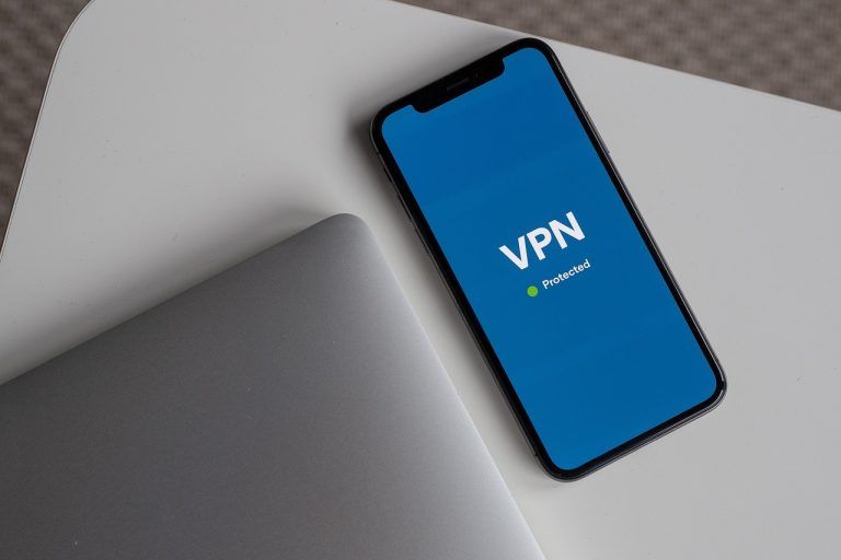 ¿Qué es una conexión VPN y por qué es útil contar con una? VPN