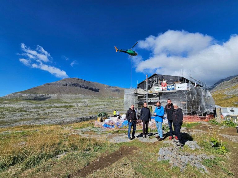 Góriz ultima los trabajos para finalizar este otoño la ampliación de su refugio Góriz