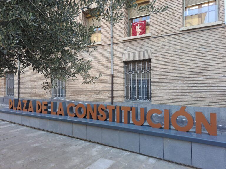 El grupo socialista de Barbastro rechaza participar en la inauguración de la plaza de la Constitución Barbastro Constitución