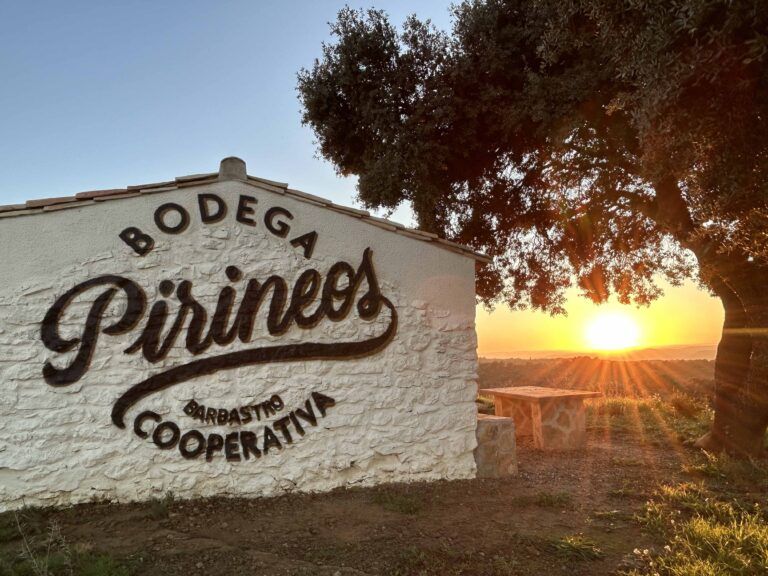 Bodega Pirineos obtiene la certificación SWfCP que otorga la Federación Española del Vino Bodega Pirineos certificación SWfCP
