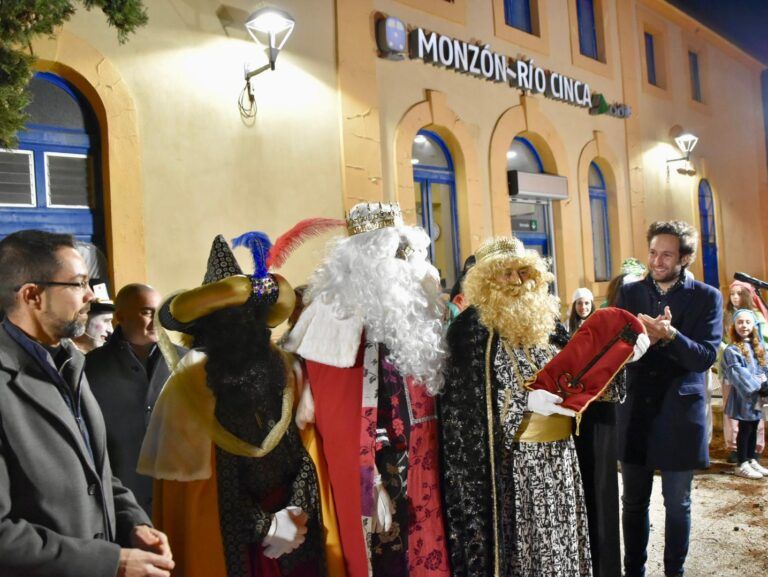 Los Reyes Magos llegarán esta tarde a Monzón en tren Reyes Magos Monzón