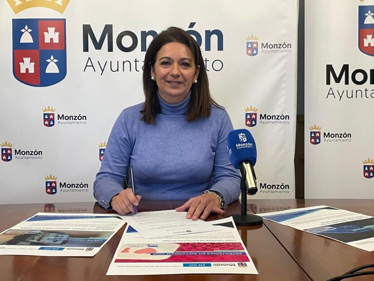 El Ayuntamiento de Monzón lanza cursos de formación digital Sonia Bastinos.
