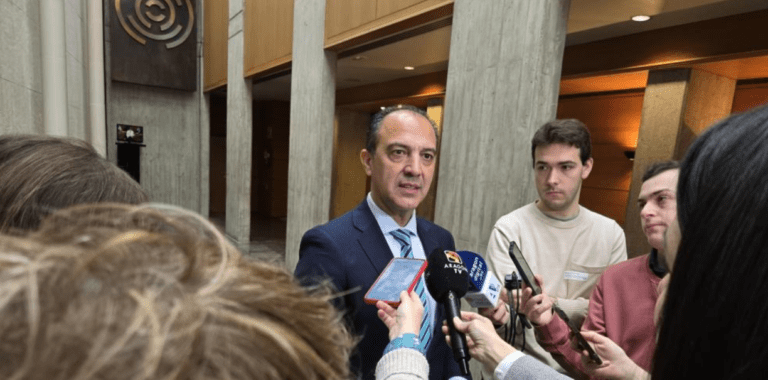 Huesca registra en febrero el menor dato de Aragón en la lista de espera quirúrgica con 231 pacientes Lista espera quirúrgica Huesca
