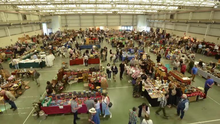 Barbastro celebra este fin de semana la 18ª edición de «El Desván», la Feria del Desembalaje Barbastro Desván