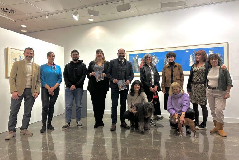 Cinco perros en adopción protagonizan la nueva campaña de la Ruta del Vino Somontano perros Ruta Vino Somontano