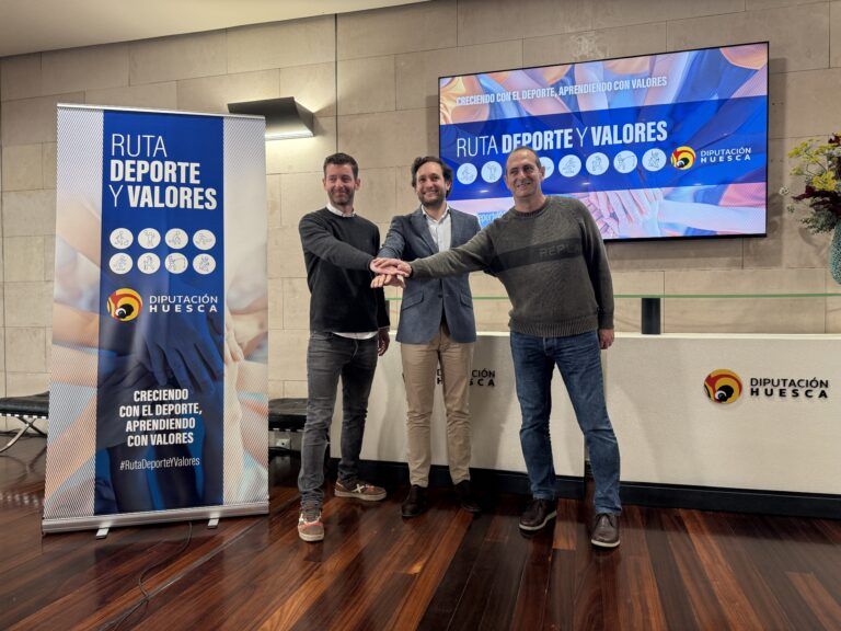 DPH y deportistas de élite llevan los valores del deporte a los institutos de la provincia Ruta deporte valores DPH