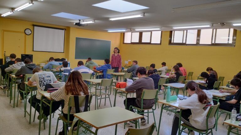 El IES Hermanos Argensola de Barbastro acogió la semifinal de la Olimpiada Matemática Aragonesa Junior Argensola Barbastro Olimpiada Matemática