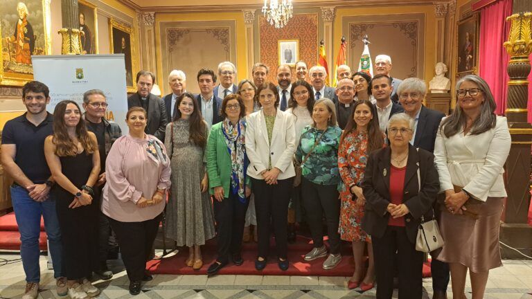 Barbastro conmemora el 50 aniversario de la concesión de la Medalla de Oro de la Ciudad a San Josemaría Escrivá Barbastro Josemaría Escrivá