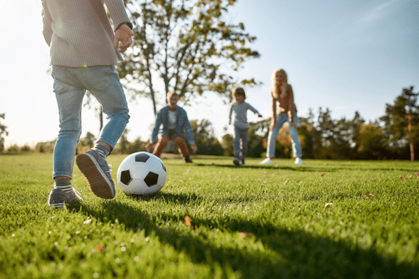La Federación Chilena de Fútbol lanza una campaña educativa sobre apuestas responsables entre los jóvenes deportistas