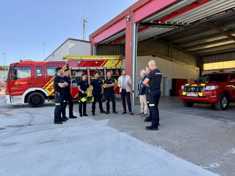 La DPH reabre el parque de bomberos de Monzón Parque de bomberos Monzón.