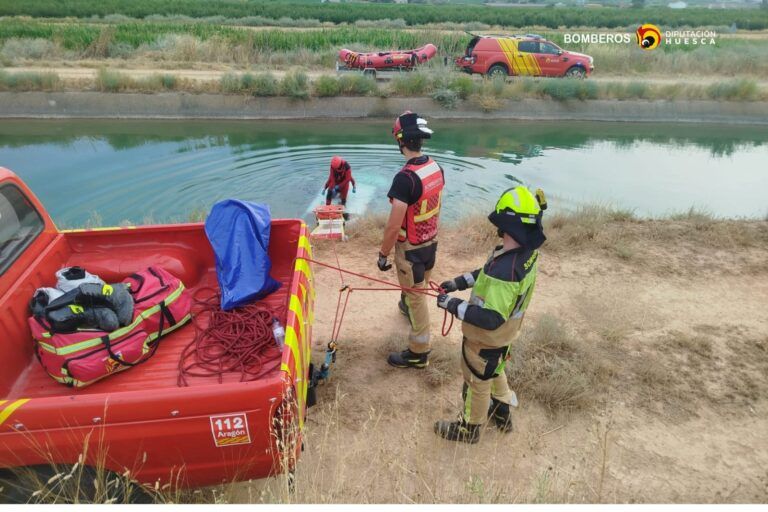 Un fallecido en un accidente de circulación en Castillonroy Momento del rescate en Casillonroy. DPH.