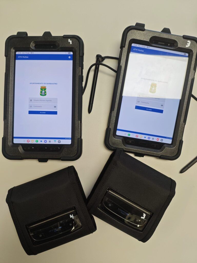 La Policía Local digitaliza la tramitación de denuncias de tráfico mediante un sistema de tablets e impresoras portátiles que permitirá entregar en mano el boletín al infractor en un formato “claro y actualizado” denuncias de tráfico Barbastro