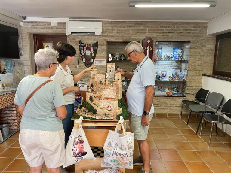 El turismo familiar y cultural se pone de moda en Monzón turismo familiar monzón