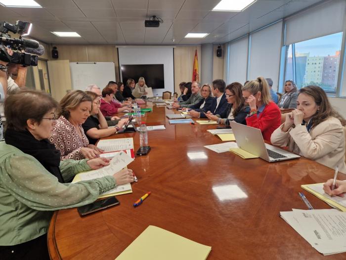 Salud aprueba 46 plazas de difícil cobertura para hospitales de fuera de Zaragoza, entre ellos Barbastro Mesa Sectorial de la Sanidad.