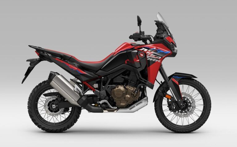 Cuántos cilindros tiene la Africa Twin y cuál es su velocidad máxima moto