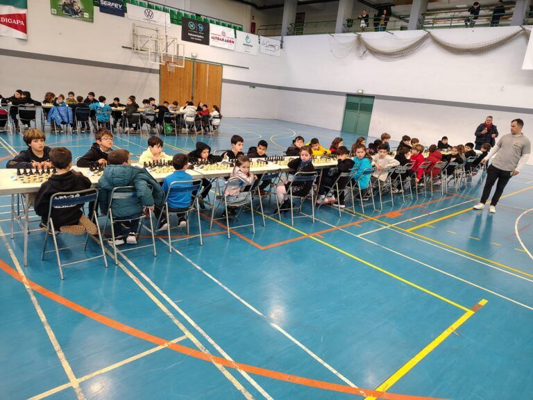 Un centenar de escolares convierte Barbastro en capital provincial del ajedrez formativo Ajedrez