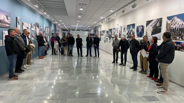 ‘Espíritu de equipo, una generación irrepetible’ en el Centro de Congresos de Barbastro