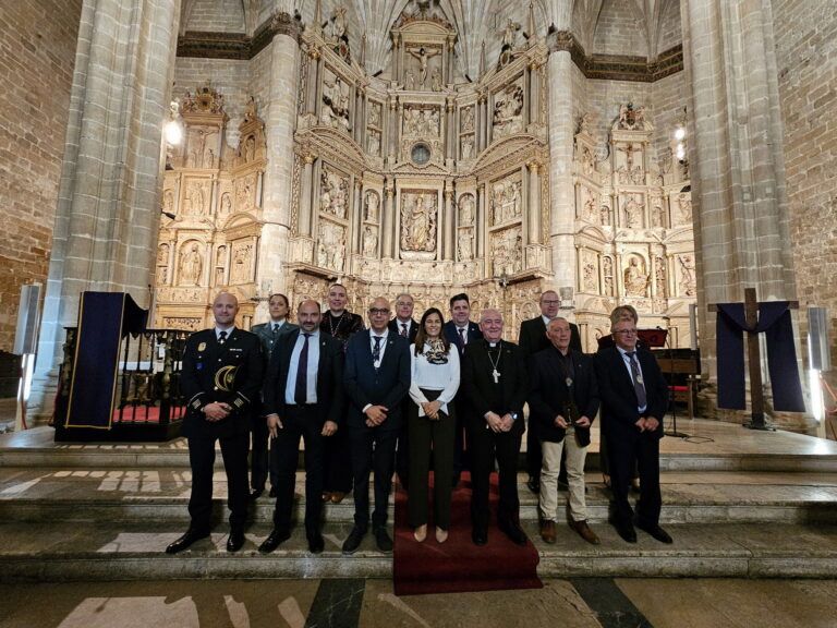 El pregón de Irene Pozo abre la Semana Santa de Barbastro con un mensaje de fe interior y esperanza pregón Semana Santa Barbastro