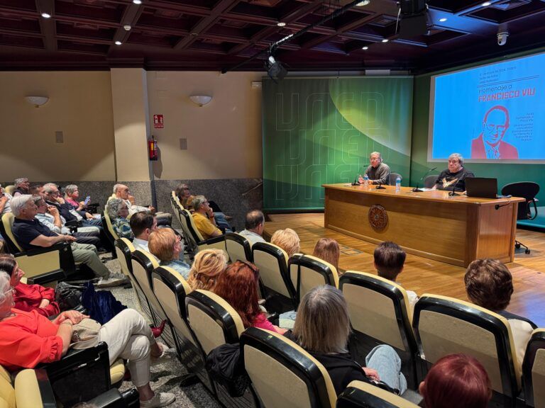 Emotivo homenaje a Paco Viu, referente de la política local en Barbastro Paco Viu