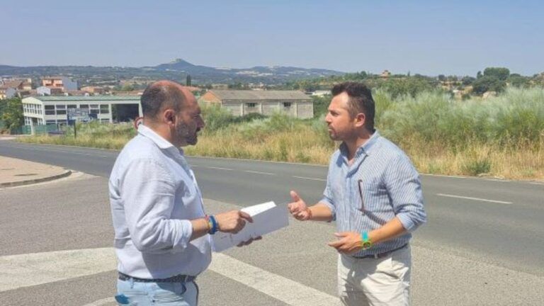 Zona prevista para el desarrollo del nuevo polígono industrial de Barbastro en el Área 52 C-Avenida Pirineos