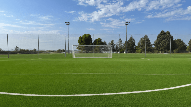 El Ayuntamiento de Barbastro aclara la situación del partido amistoso con el Real Zaragoza y la disponibilidad del Municipal Vista de un campo de fútbol municipal de Barbastro, una de las instalaciones clave en la negociación del partido Barbastro Real Zaragoza
