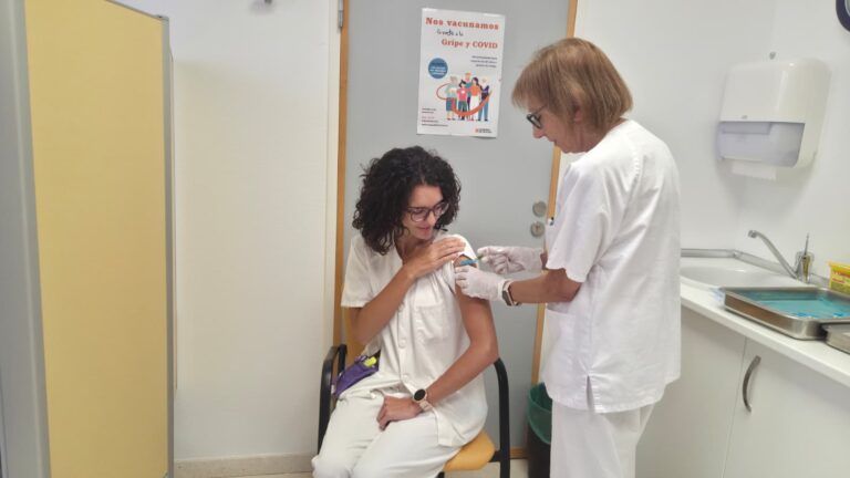 El Hospital de Barbastro anima a sus profesionales a vacunarse frente a la gripe Hospital de Barbastro.