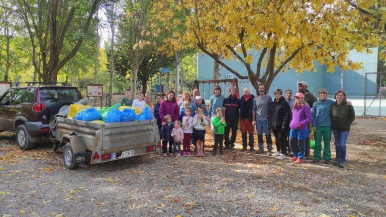 Una recogida de basura en Pozán de Vero permite retirar 150 kilos de residuos del entorno del río La jornada de limpieza del entorno del río Vero permitió recoger 150 kilos de residuos.