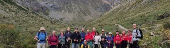 Marcha nórdica en el valle de la Ripera, en Panticosa, Huesca